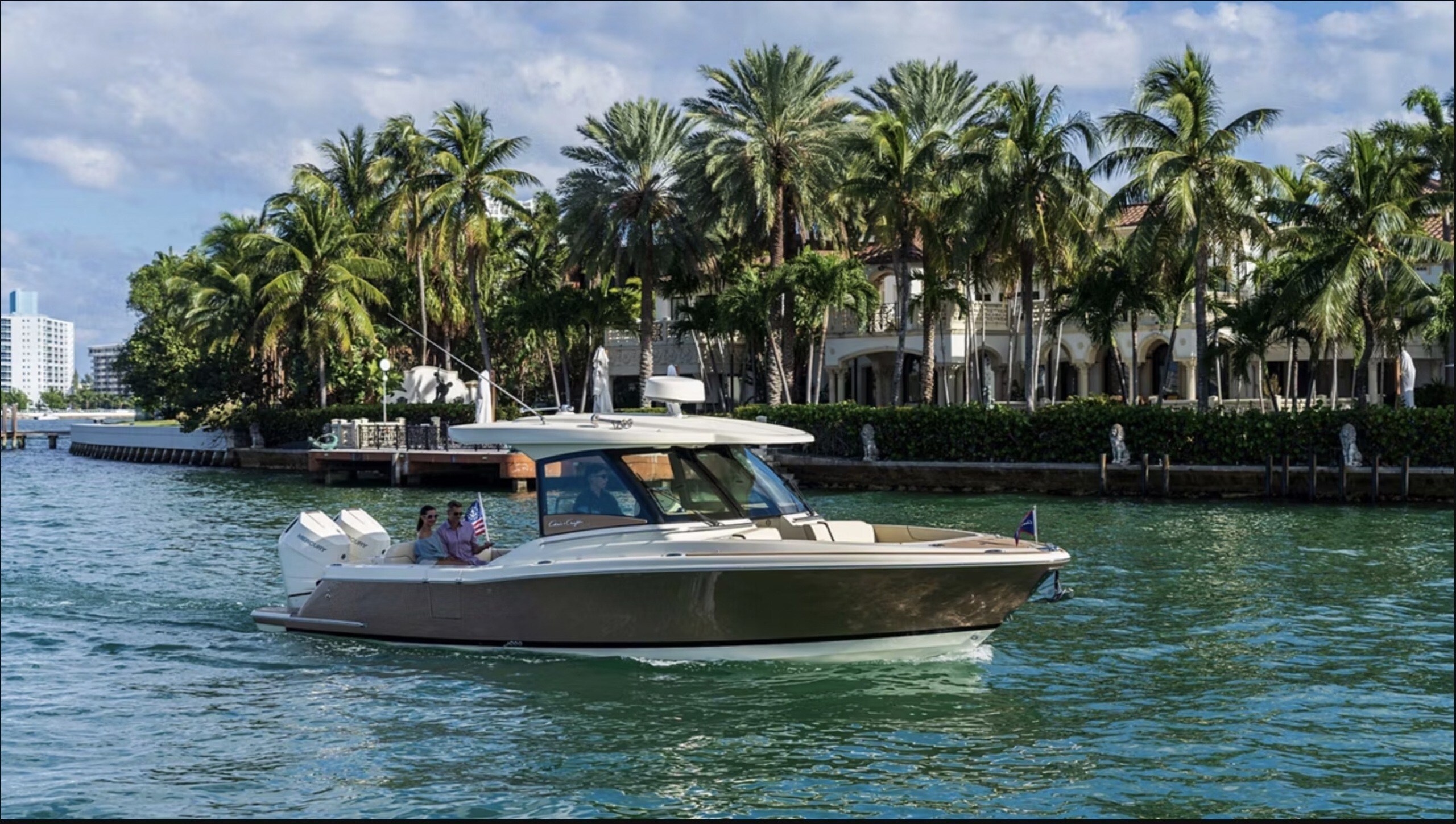 Chris-Craft Calypso 32