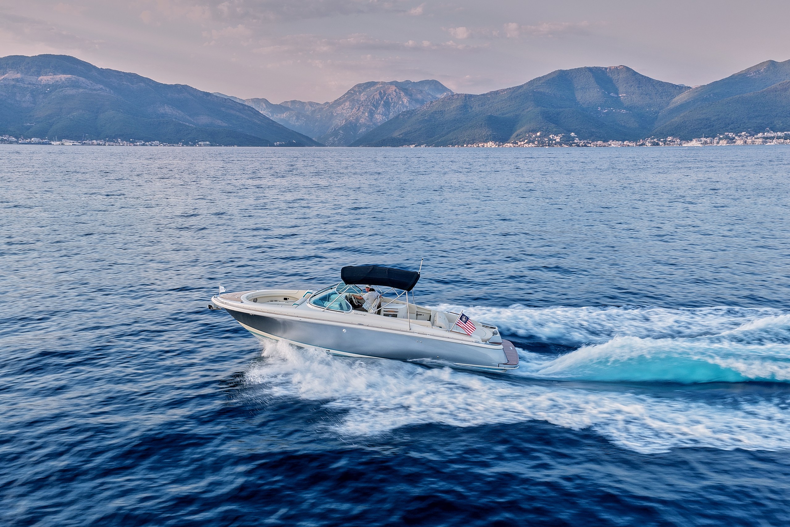 Chris-Craft Launch 31 GT