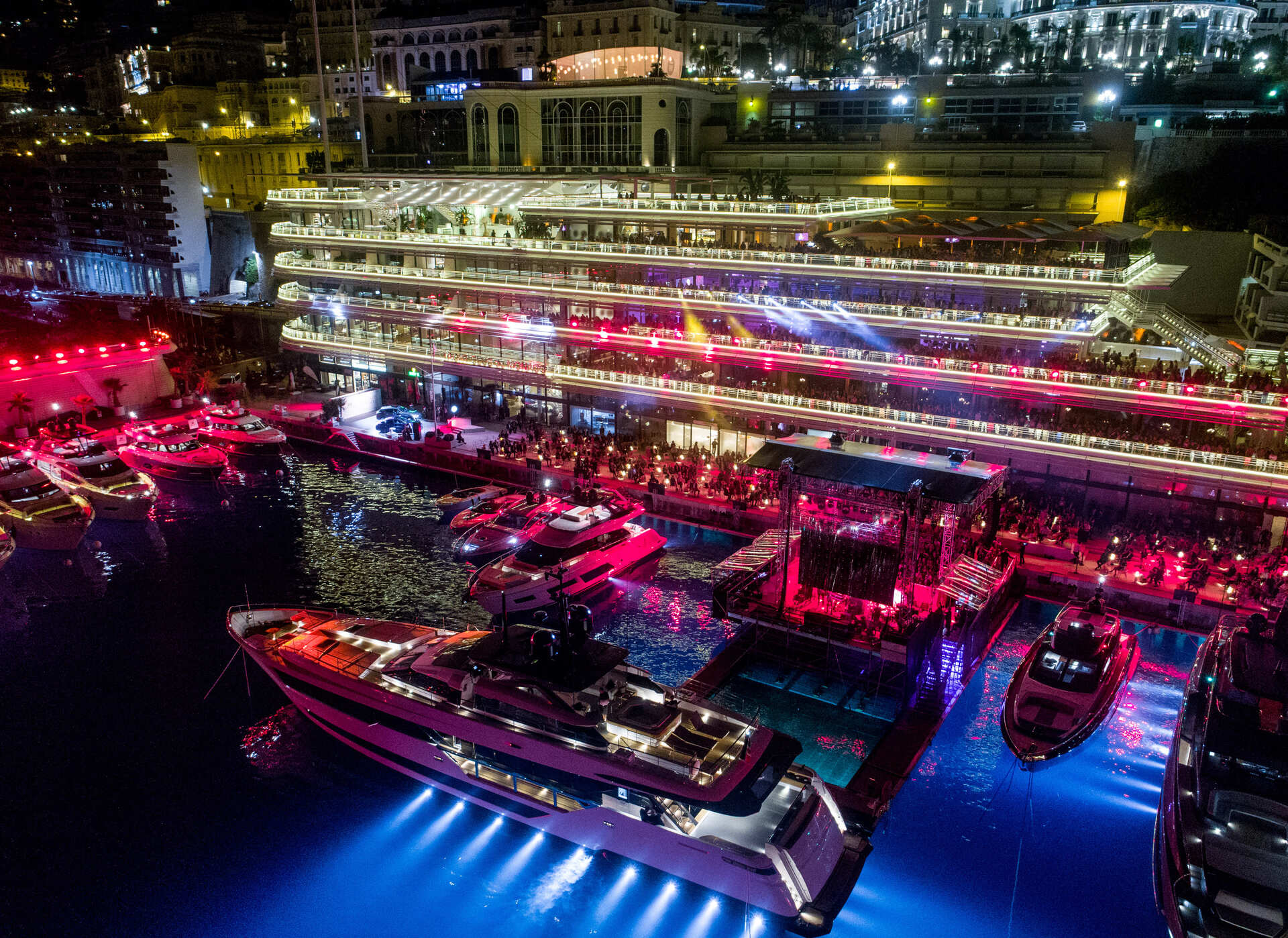 Приглашаем на закрытый показ яхт Ferretti Group в Королевский яхт-клуб Монако