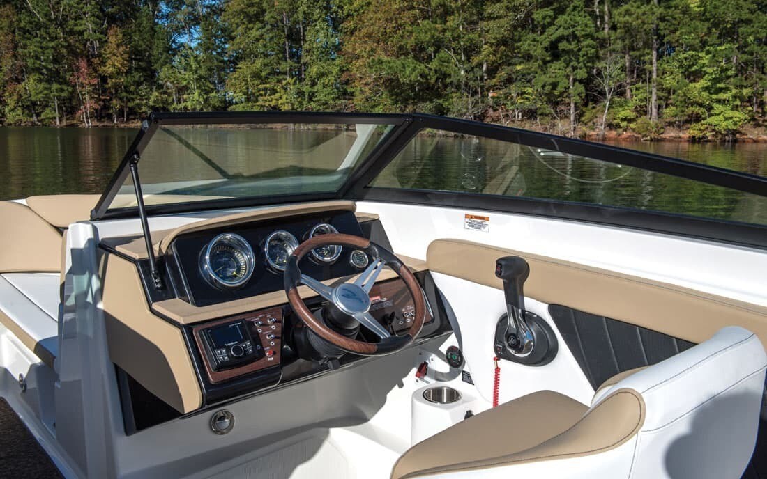 Sea Ray 230 SPX