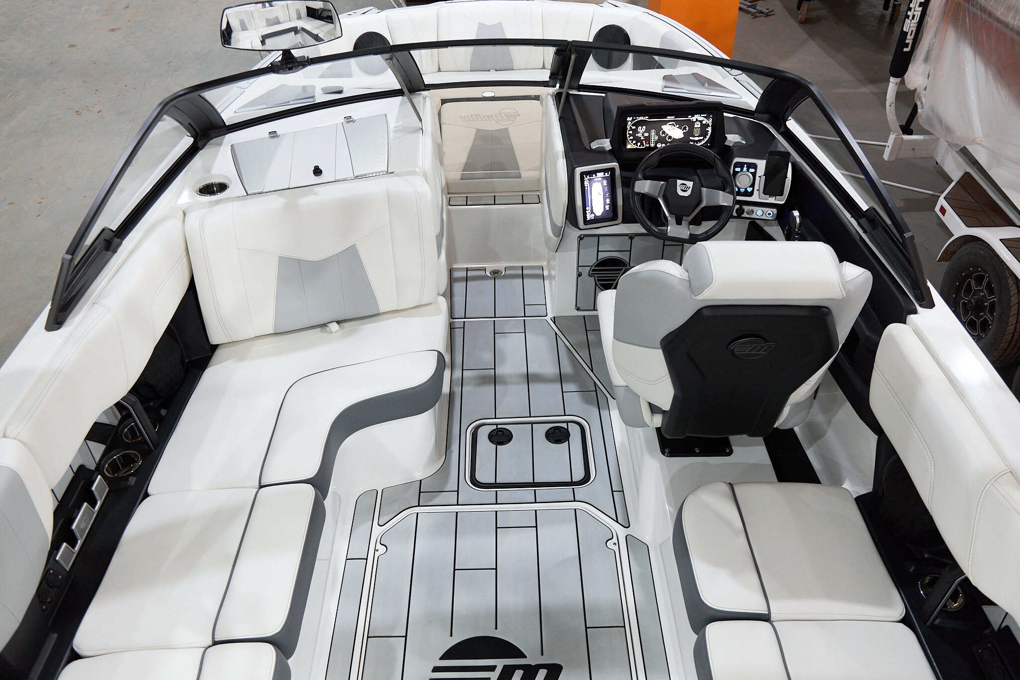 Malibu 23 MXZ