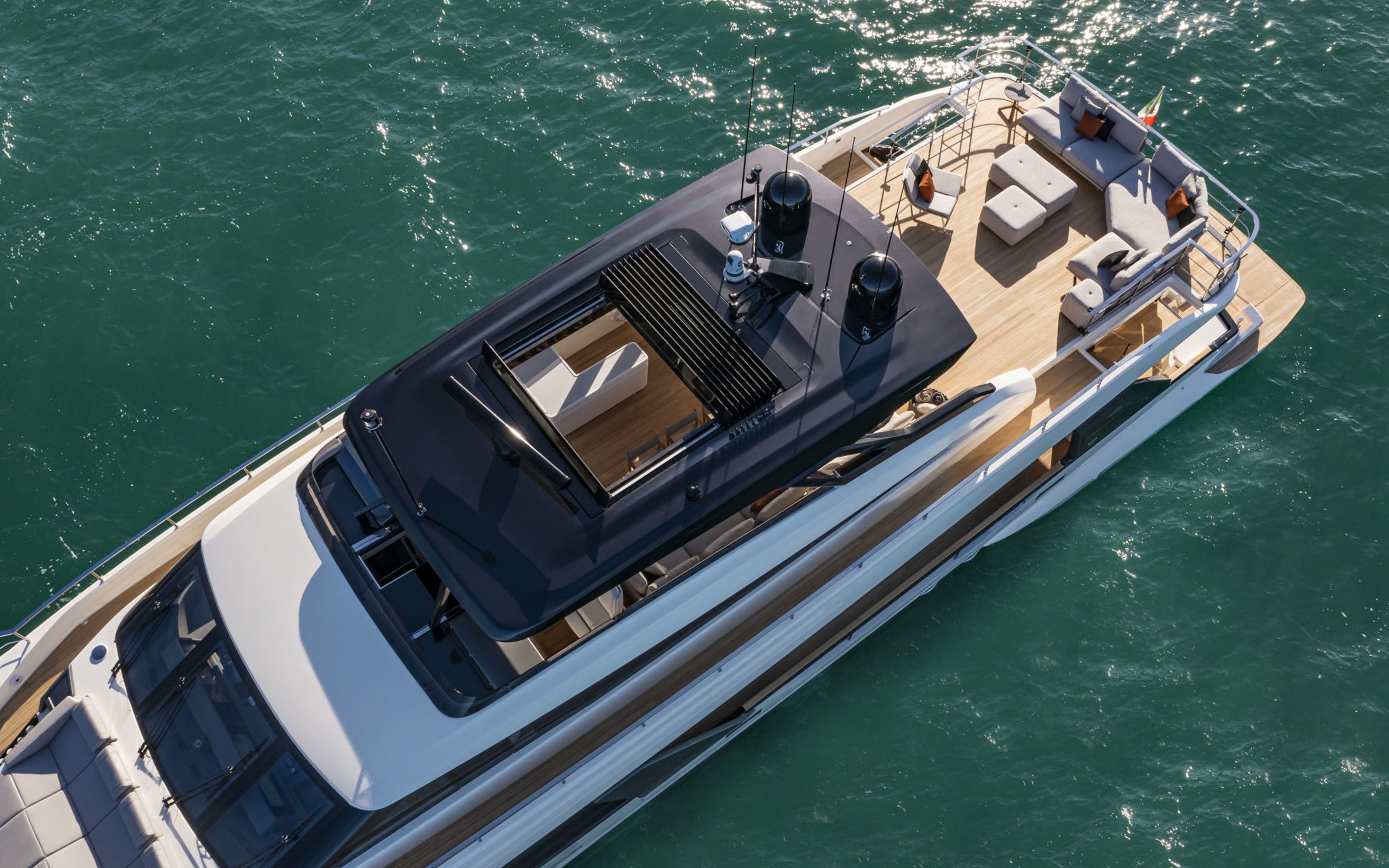 Ferretti Yachts 1000