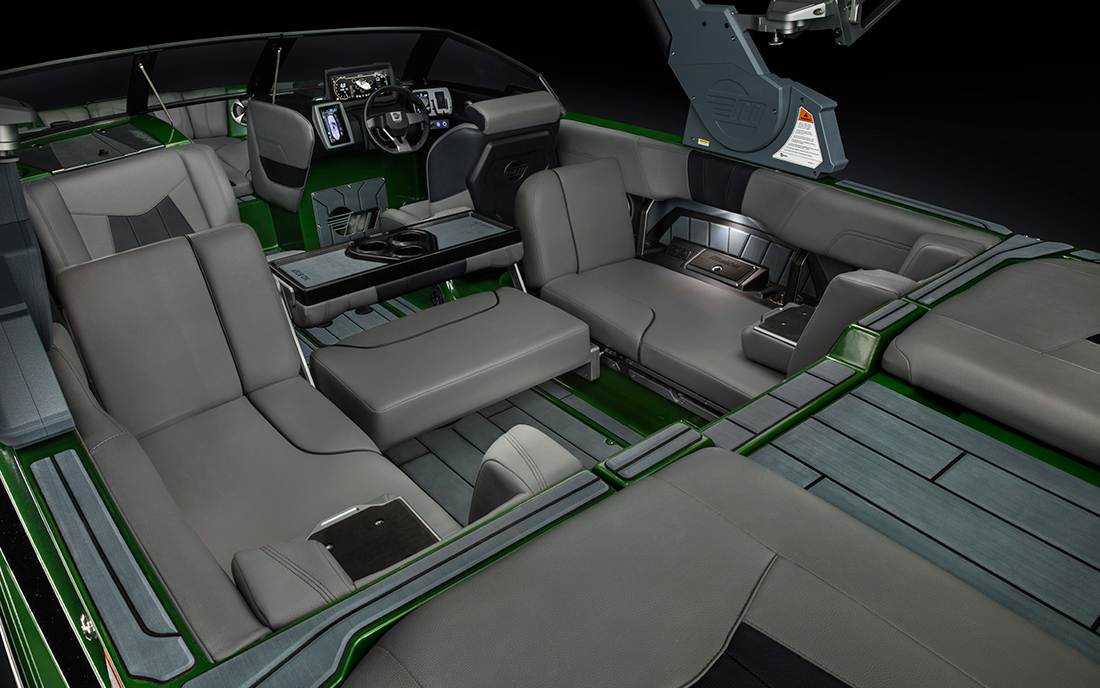 Катер буксировщик Malibu 23 MXZ 2021 фото 2.5
