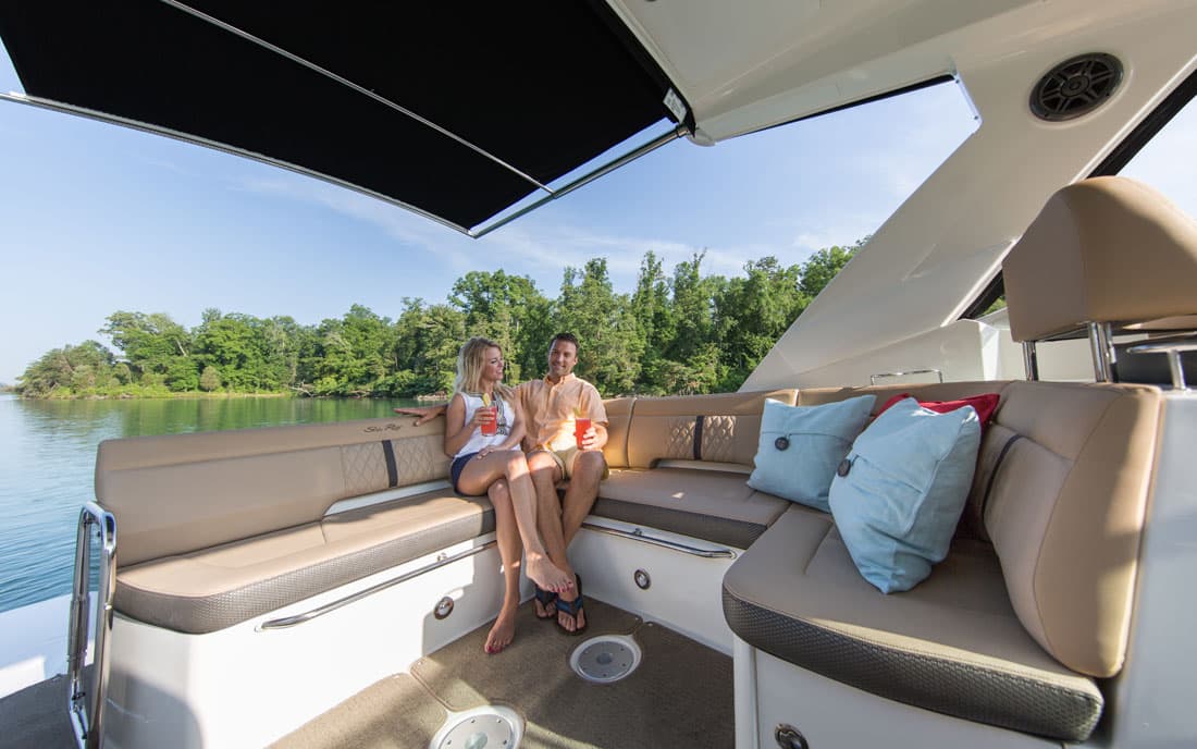 Катер Sea Ray Sundancer 350 HardTop фото 1.8