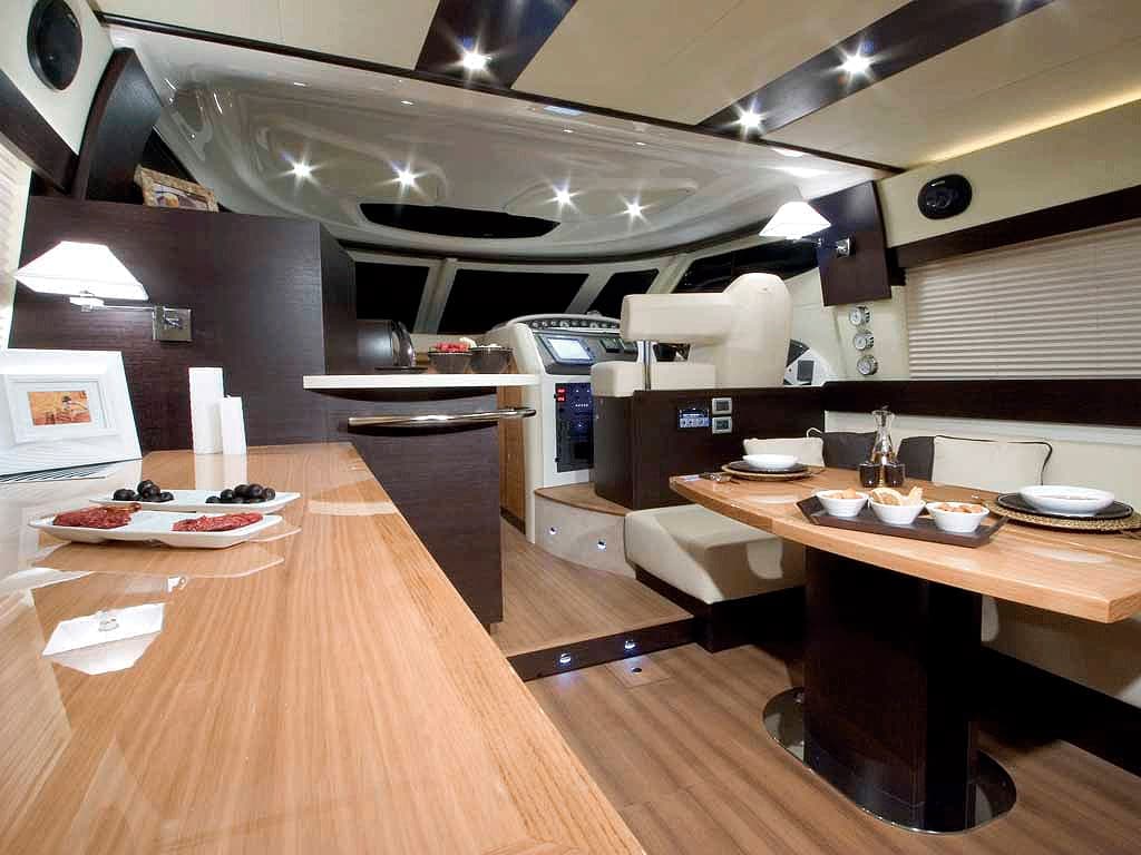 Яхта Cranchi 50 Atlantique фото 1.3