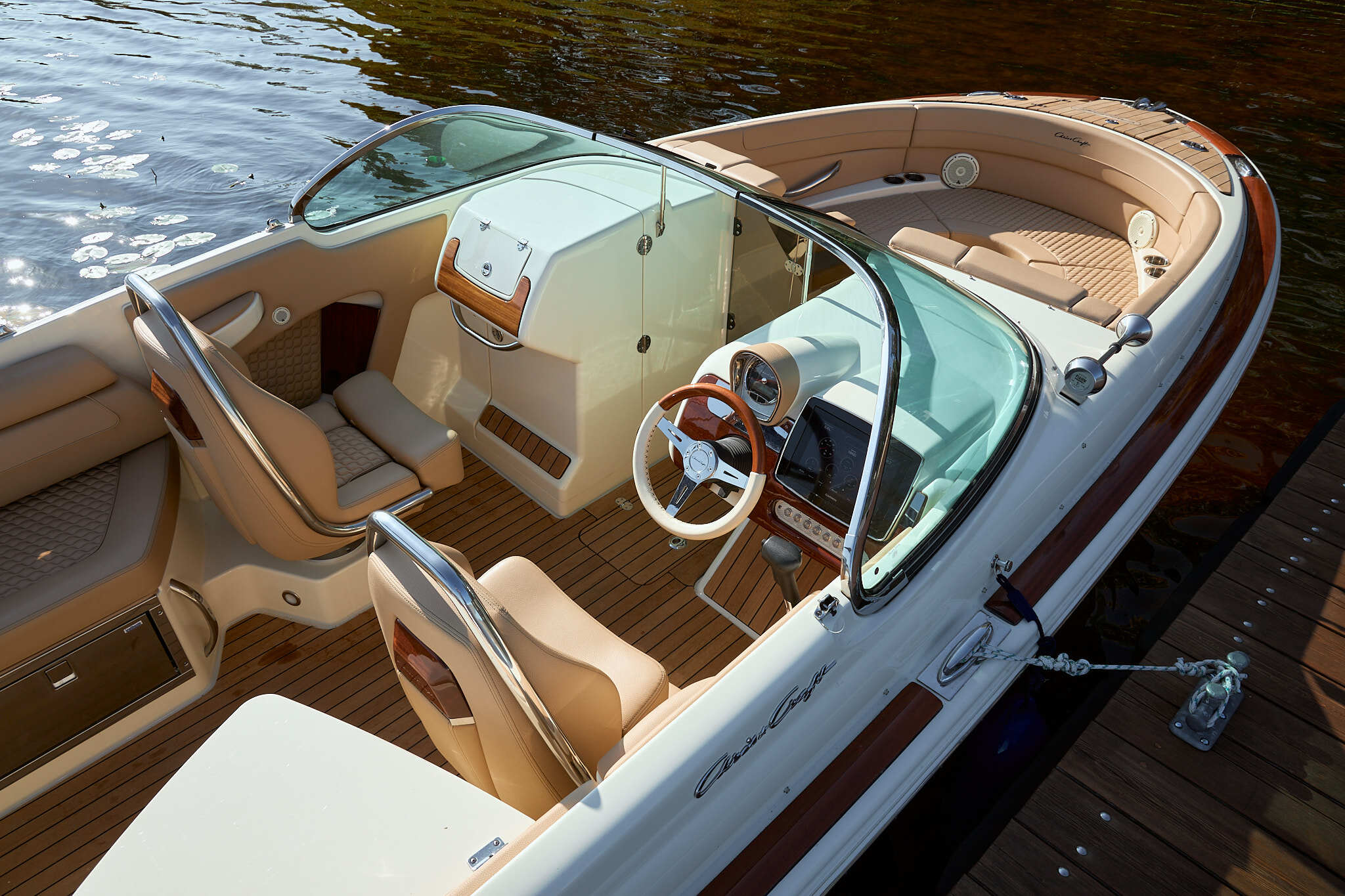 Chris-Craft Launch 28 GT