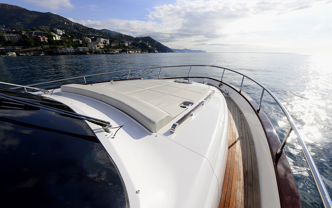 Яхта Austin Parker 48 SUNDECK фото 1.13
