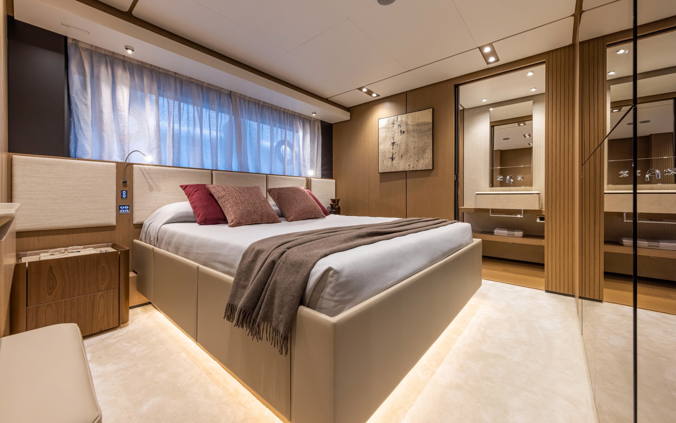 Ferretti Yachts 1000