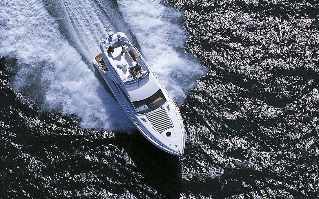 Яхта Fairline Phantom 50 фото 1.1
