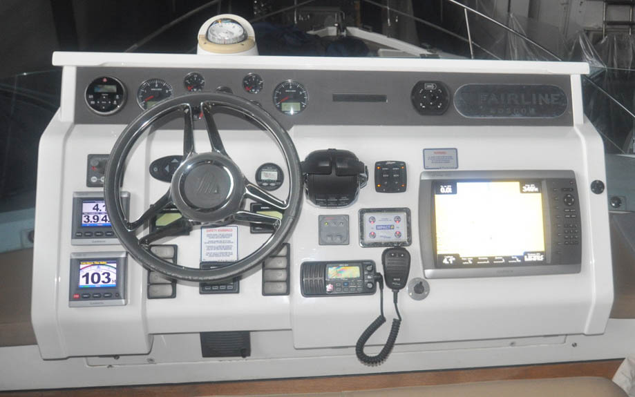 Яхта Fairline Squadron 42/16 фото 1.23