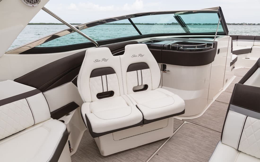 Sea Ray SLX 350