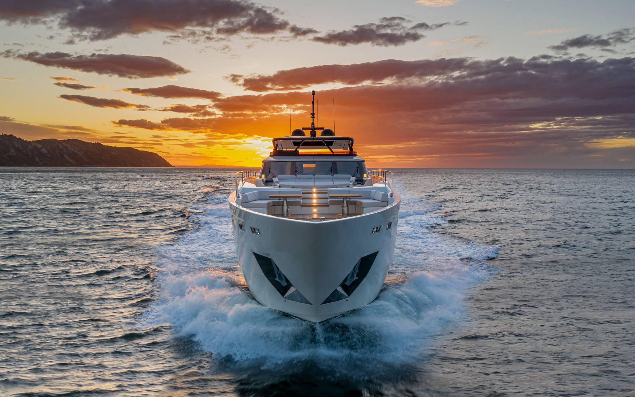 Ferretti Yachts 1000