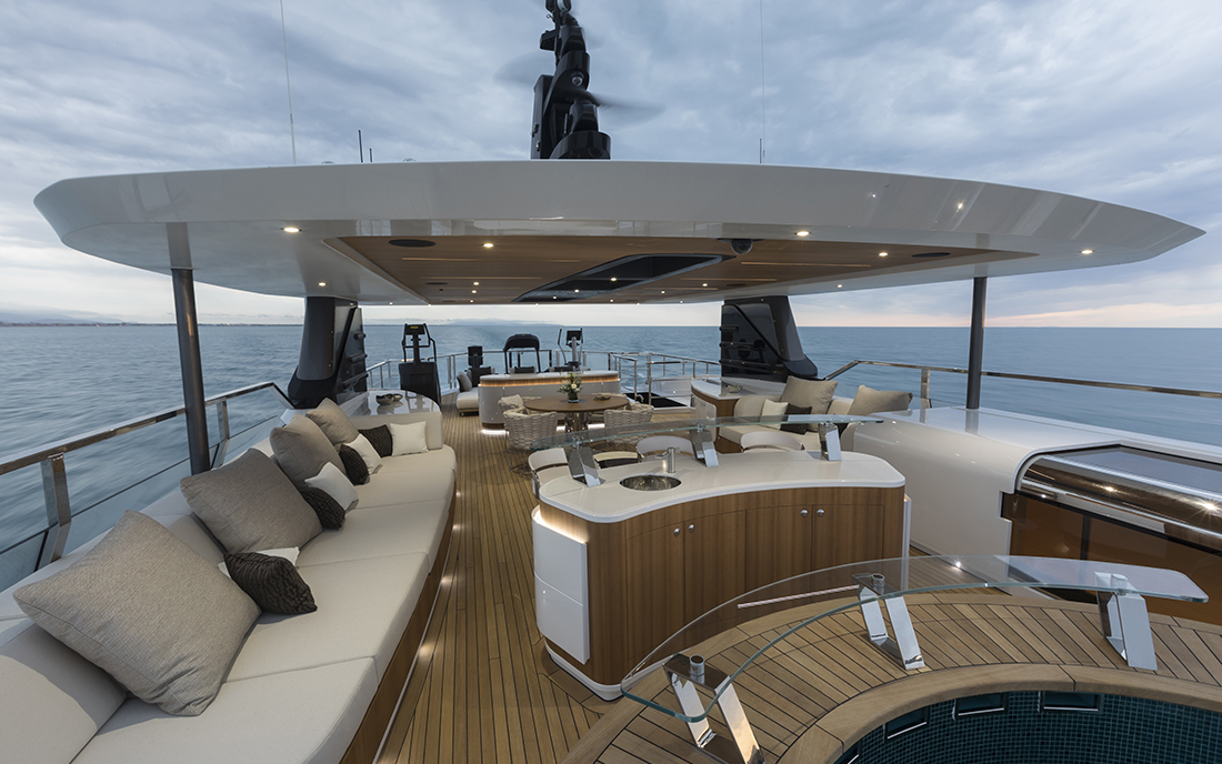 Яхта Mangusta OCEANO 50 фото 1.8
