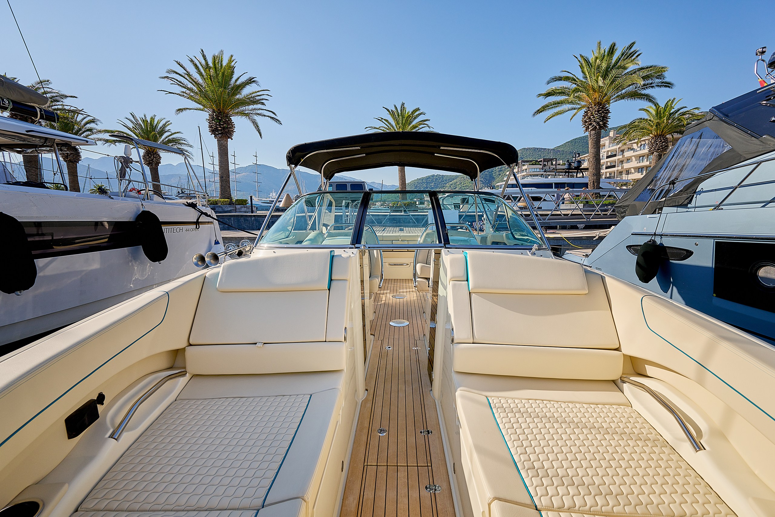 Chris-Craft Launch 31 GT