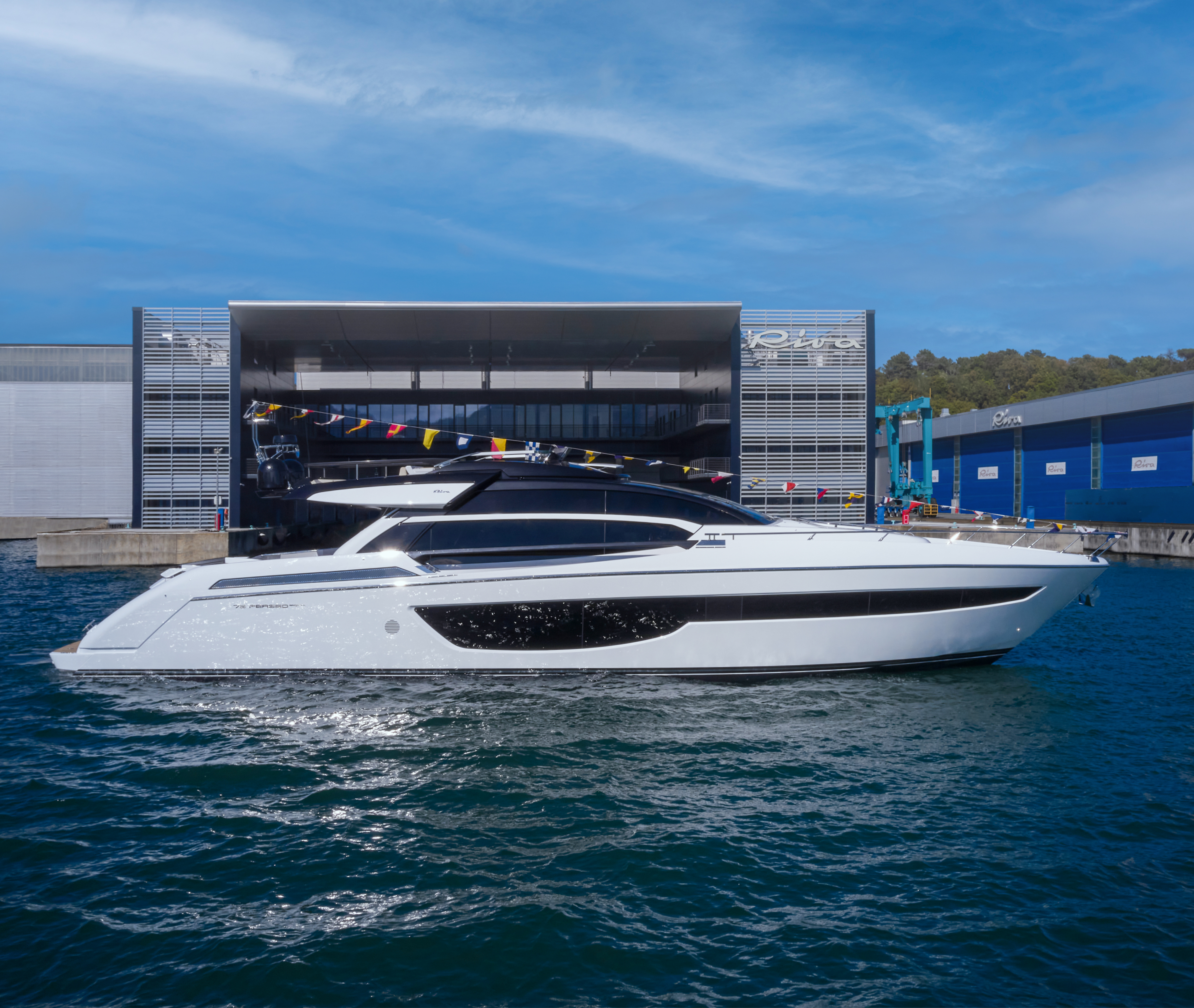 Инновационная модель Riva 76' Perseo Super спущена на воду в Ла Специи