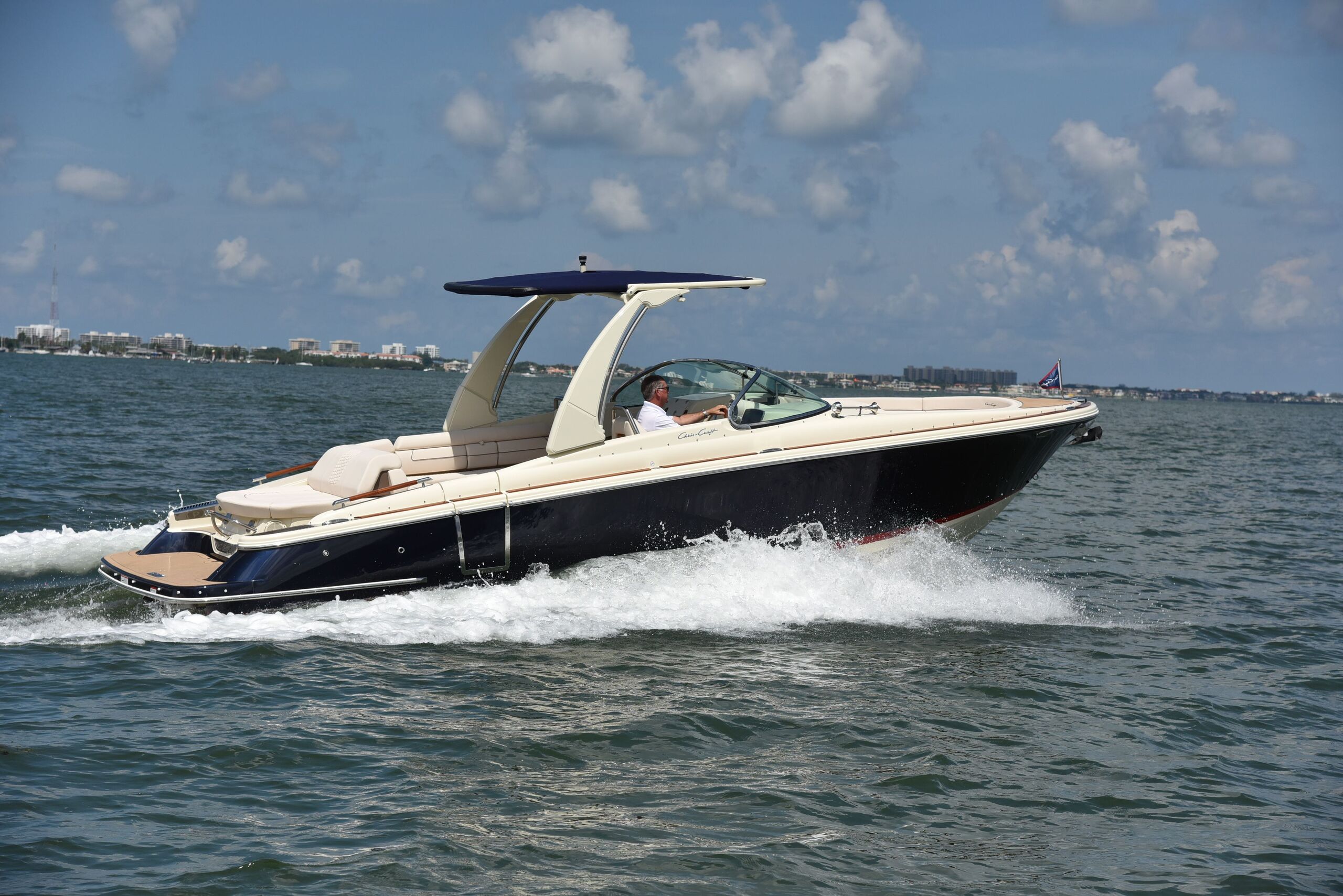 Chris-Craft Launch 28 GT SURF