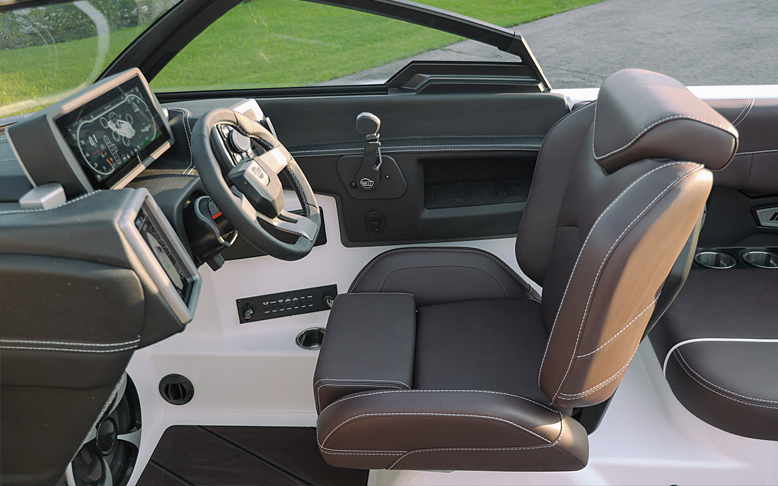 Катер буксировщик Malibu 22 LSV - 61053 фото 1.22