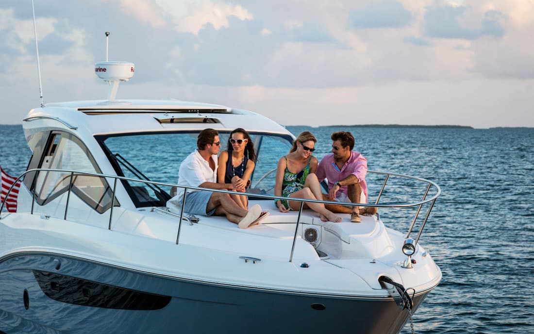 Катер Sea Ray Sundancer 350 Coupe фото 1.5