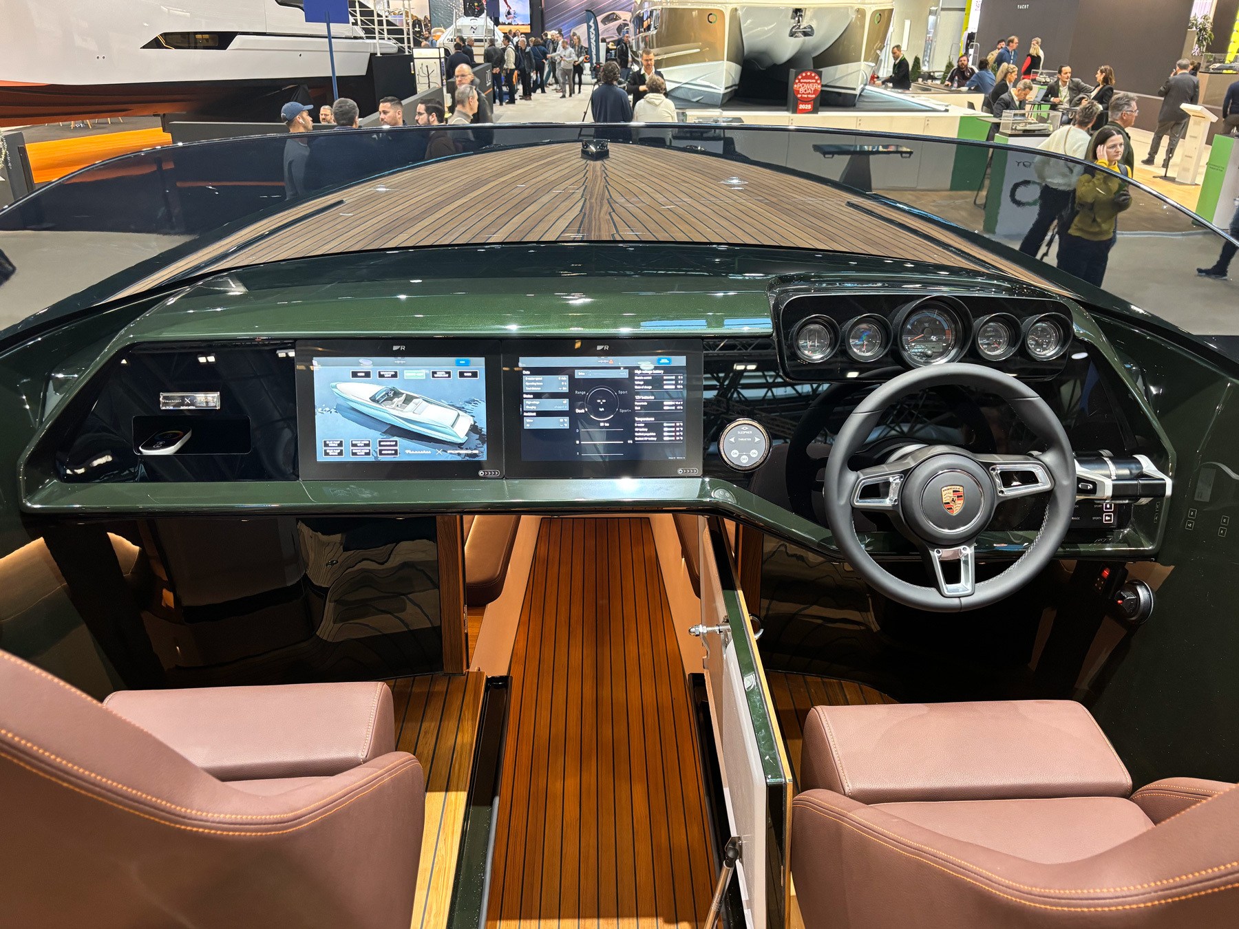 Frauscher x Porsche 850 Fantom