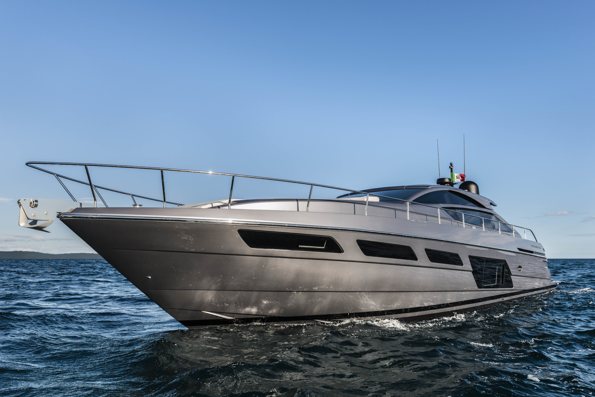 Pershing 6x