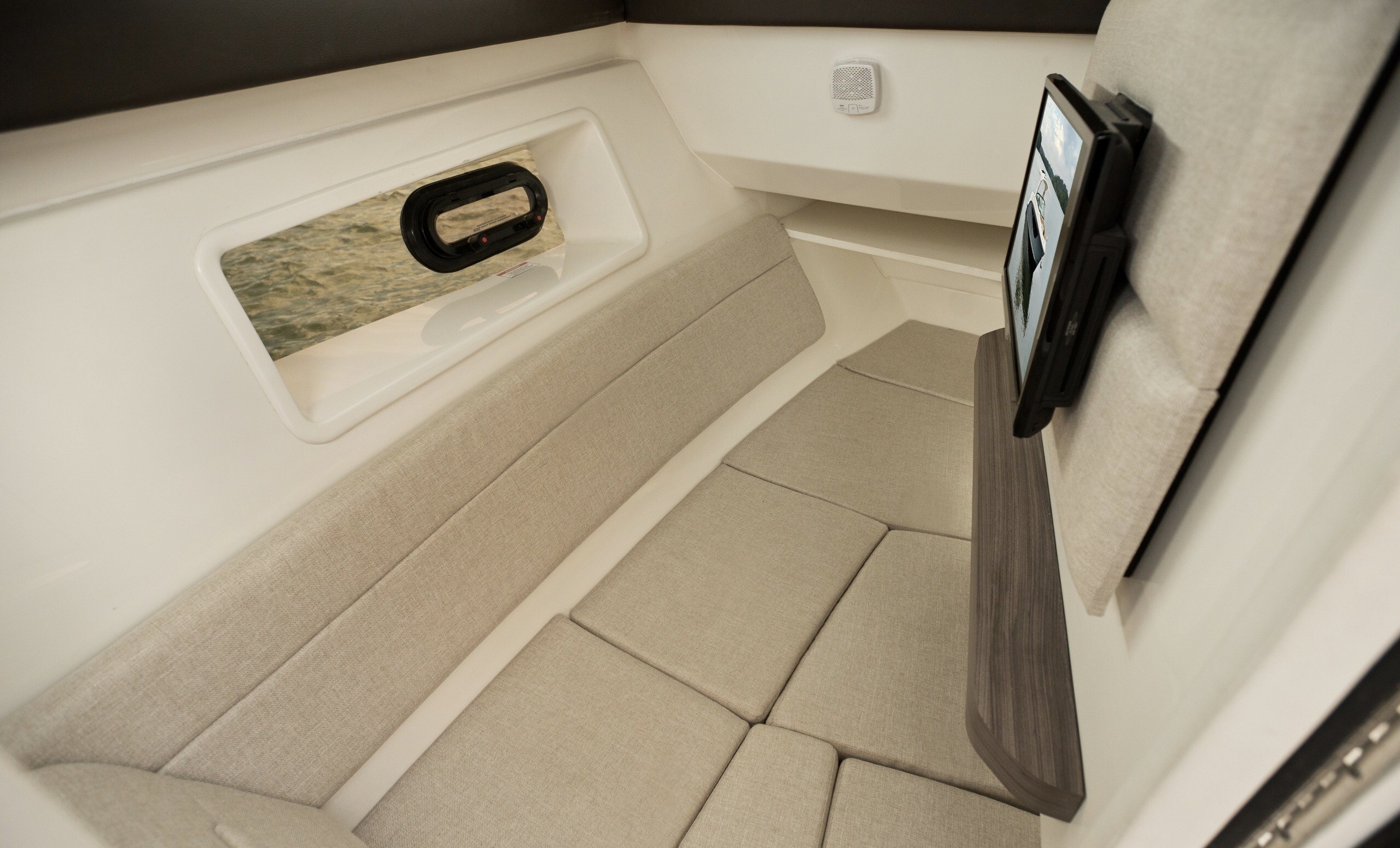 Sea Ray SLX 350 OB