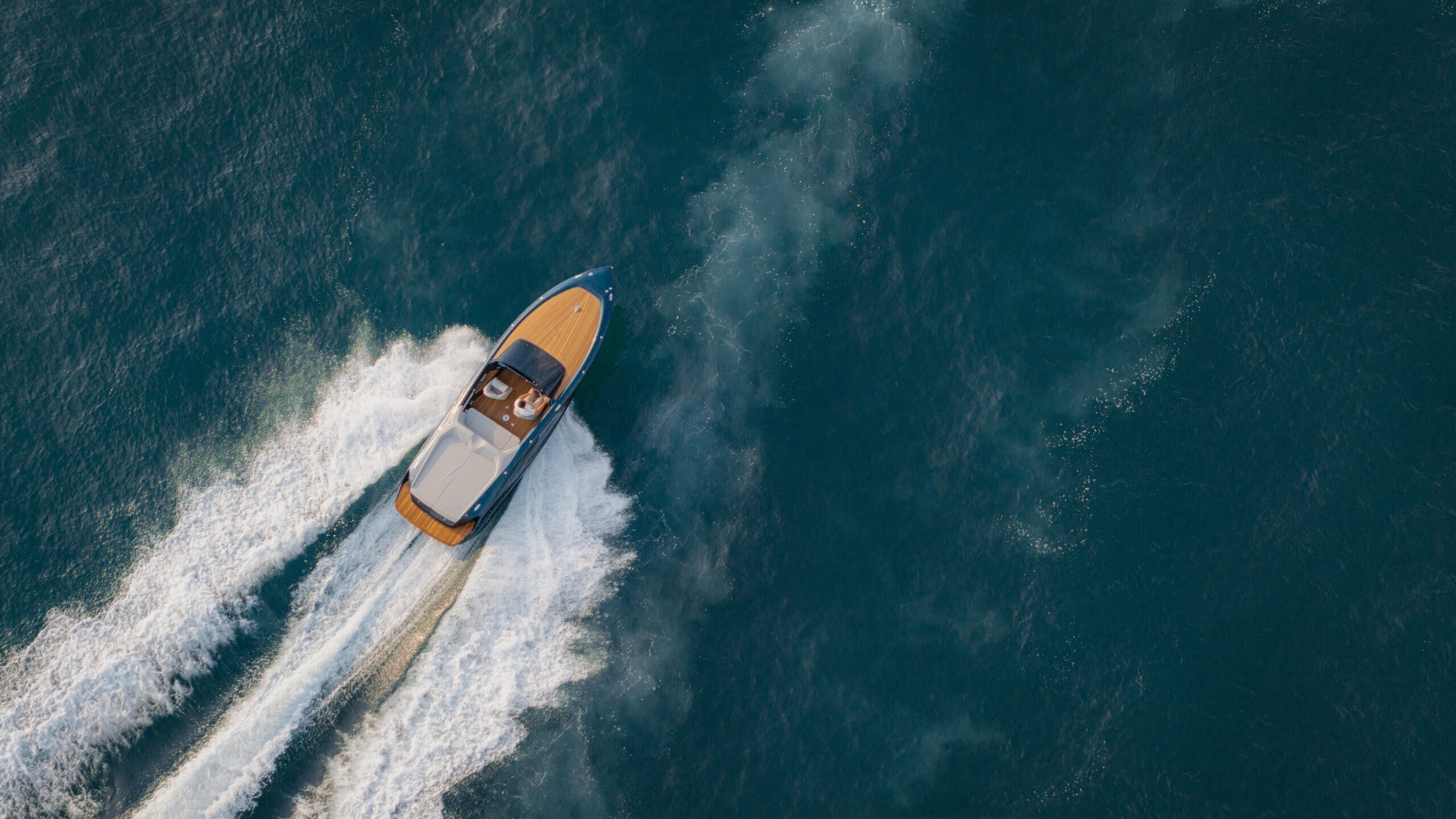 Frauscher x Porsche 790 Spectre