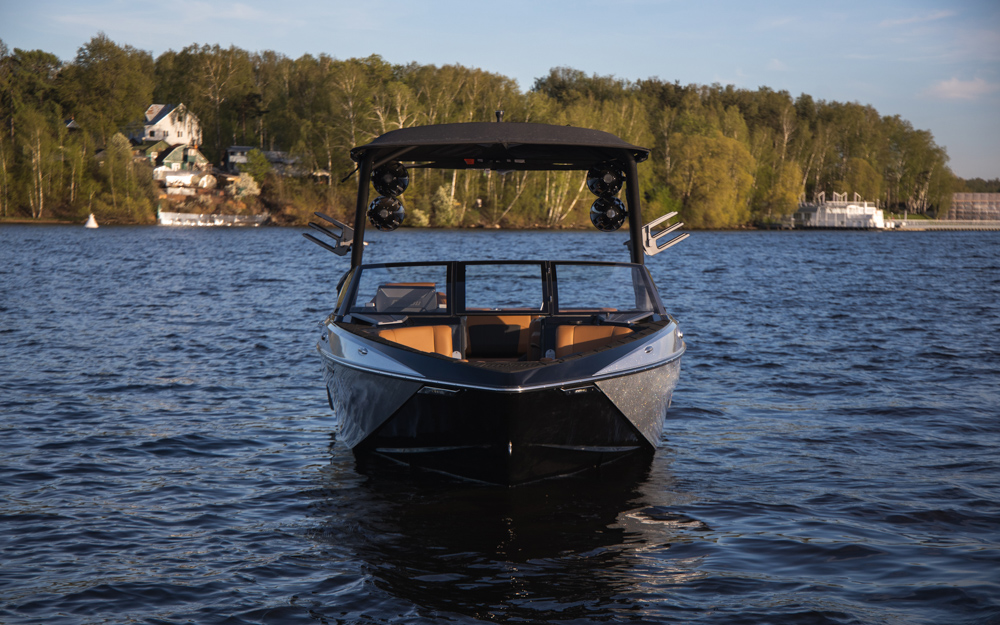 Катер буксировщик Malibu 25 LSV / 25596 фото 1.2