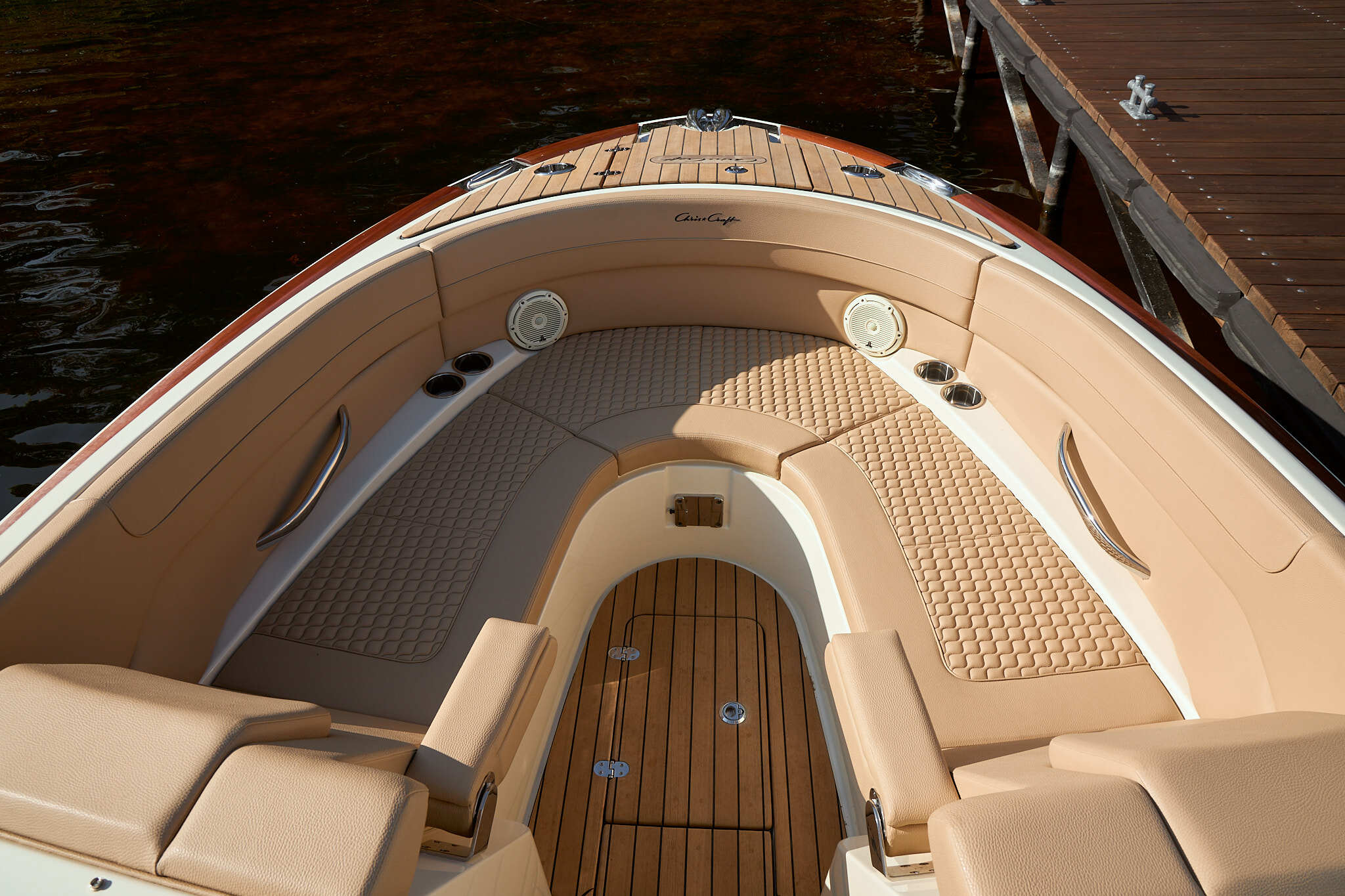 Chris-Craft Launch 28 GT