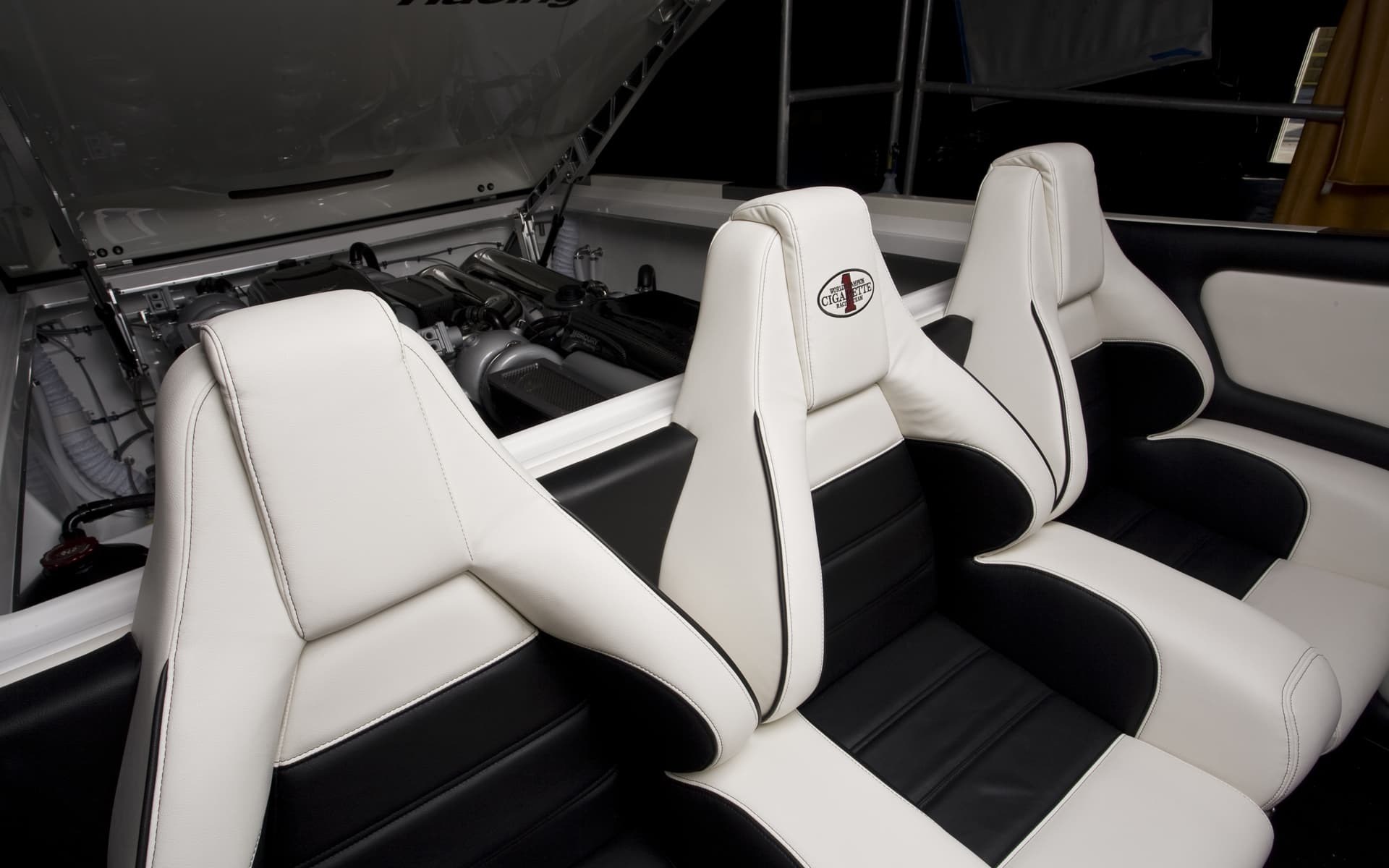 Cigarette 46 AMG Edition