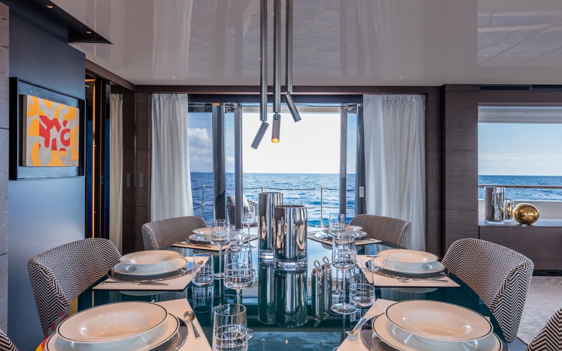 Custom Line Navetta 42