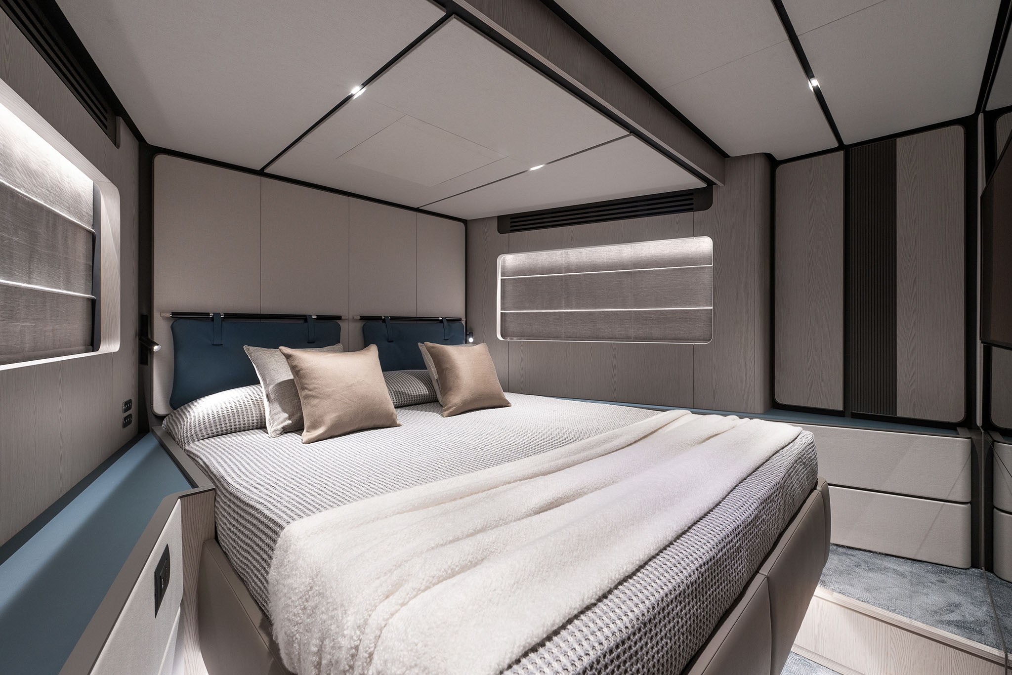 Ferretti Yachts INFYNITO 80