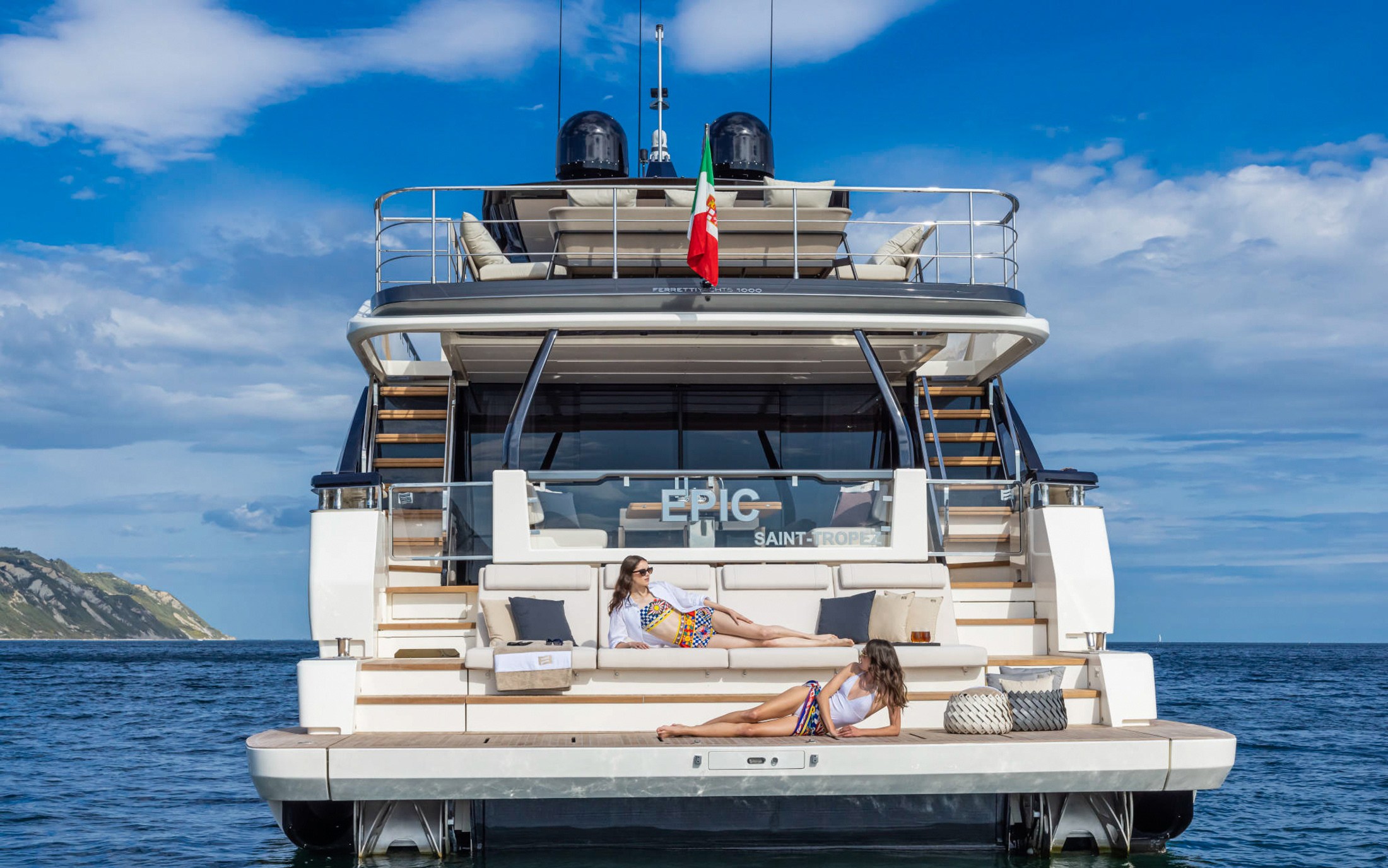 Ferretti Yachts 1000