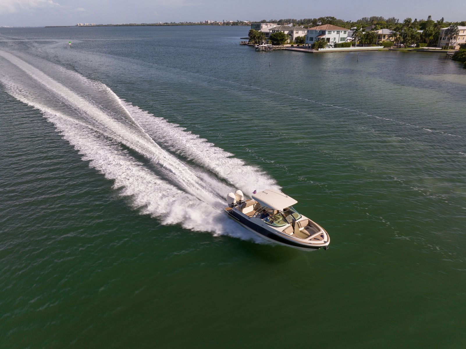 Chris-Craft Calypso 28