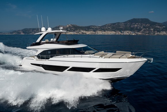 Ferretti Yachts 670