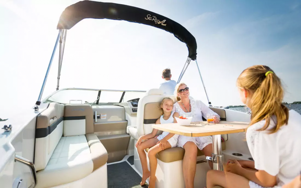 Sea Ray Sundancer 265_2.png Sea Ray Sundancer 265_2.png