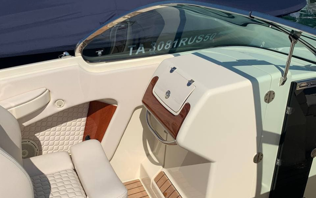 Катер Chris-Craft Launch 28 GT фото 1.28