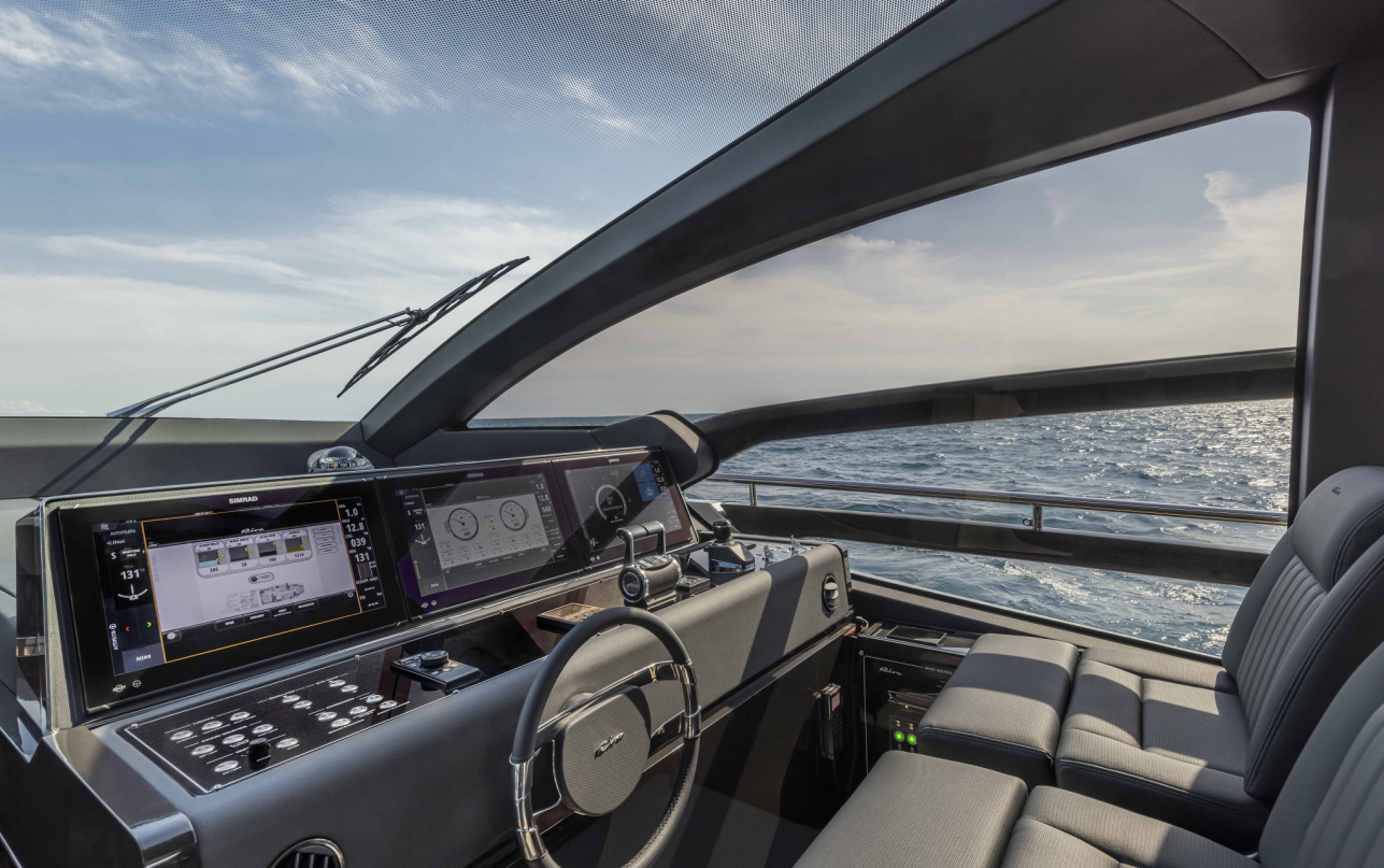 Яхта Riva 76' Perseo Super фото 2.9