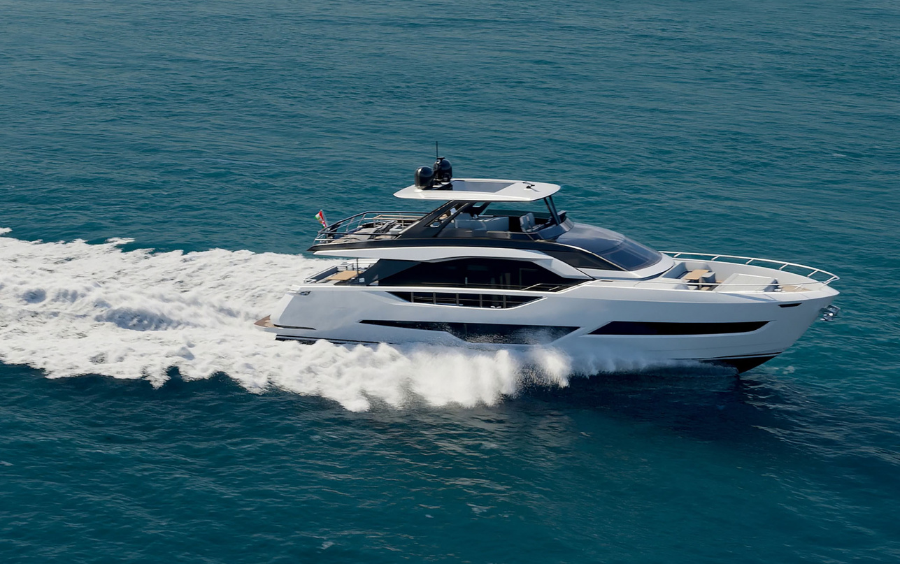 Яхта Ferretti Yachts 800 фото 1.6