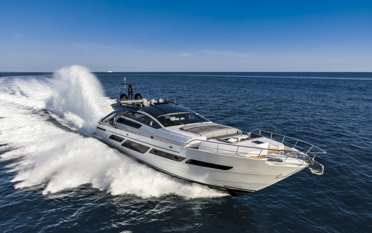 Яхта Pershing 9x фото 1.10