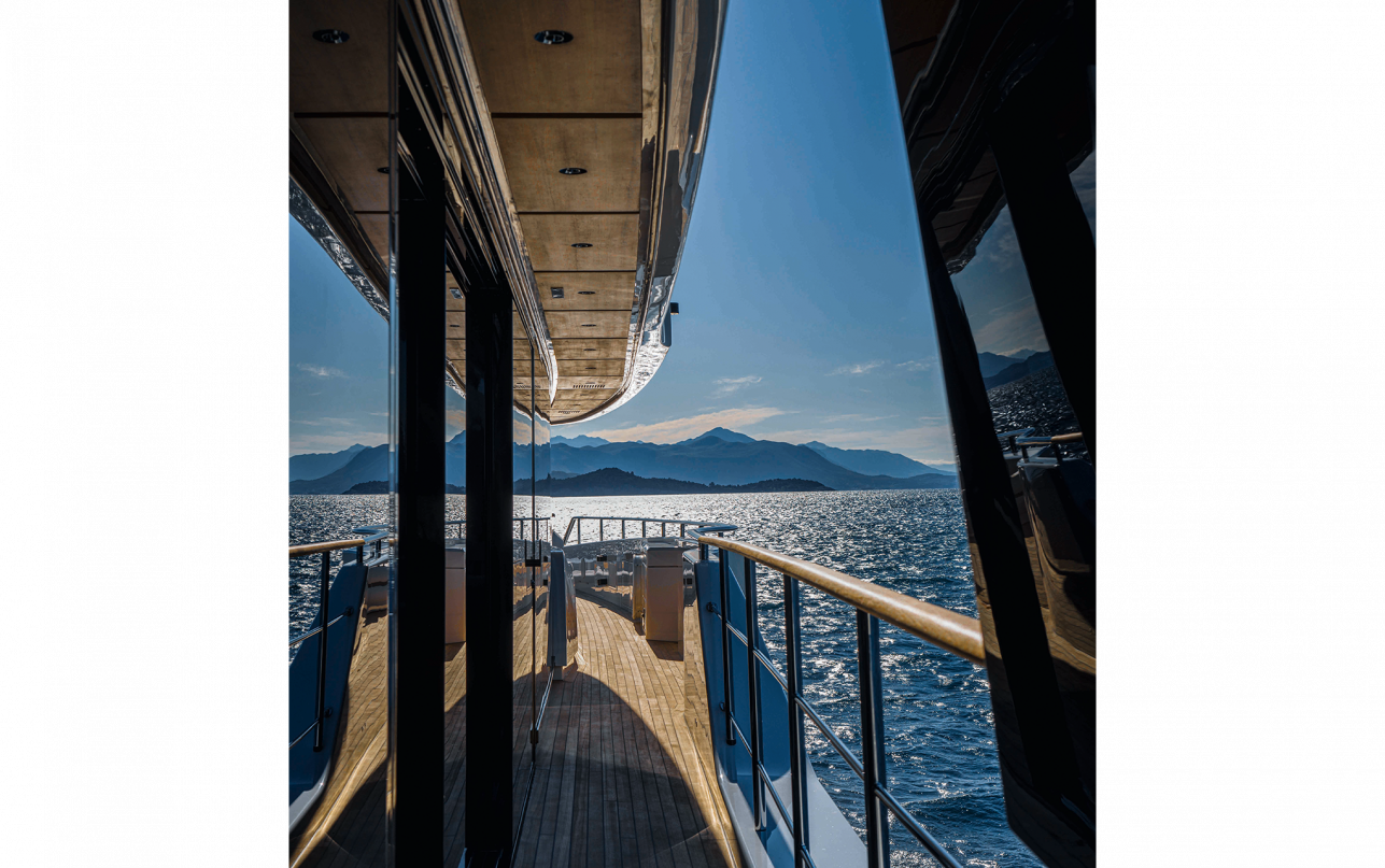 Яхта Custom Line Navetta 38 фото 2.16