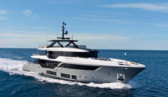 Яхта Custom Line Navetta 38