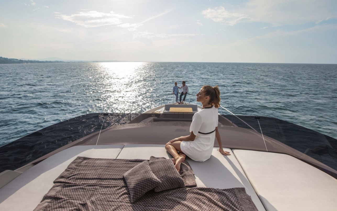 Яхта Ferretti Yachts 720 фото 1.16