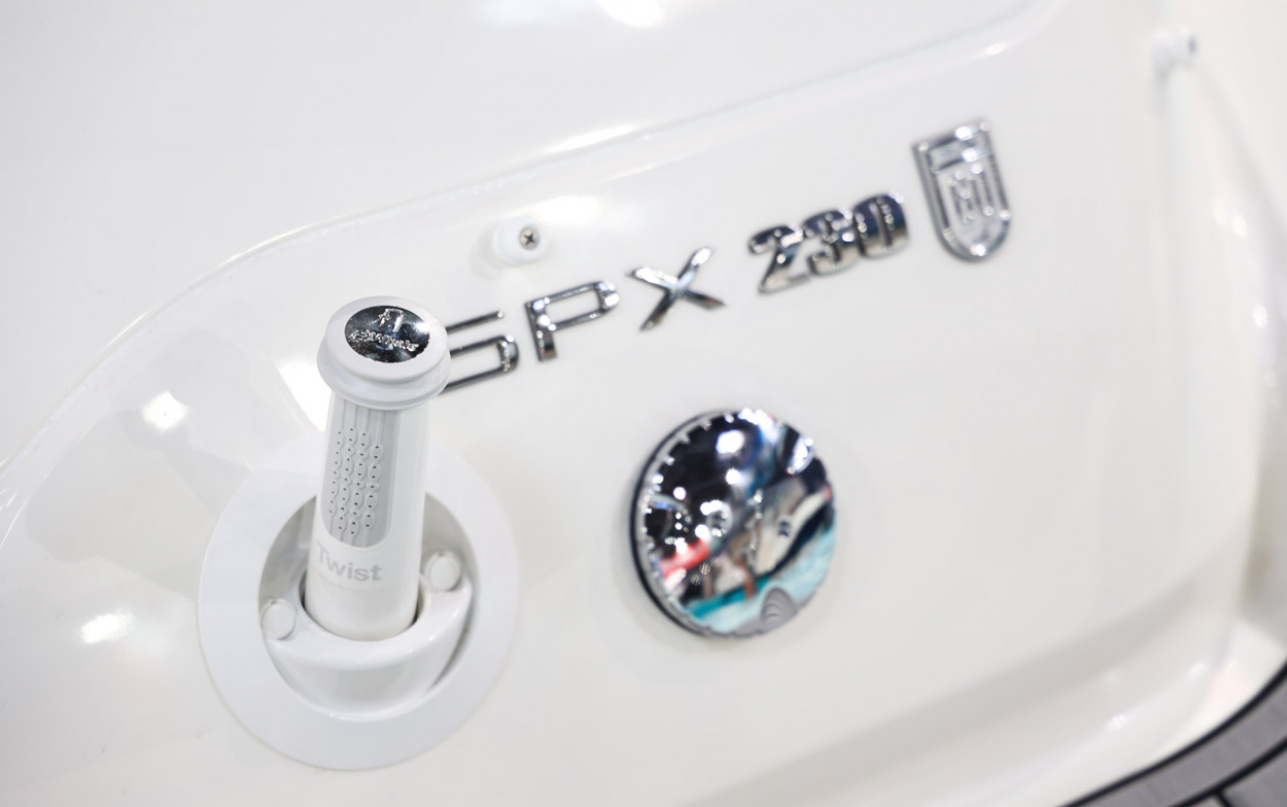 Катер Sea Ray 230 SPX OB/2529408 фото 1.9