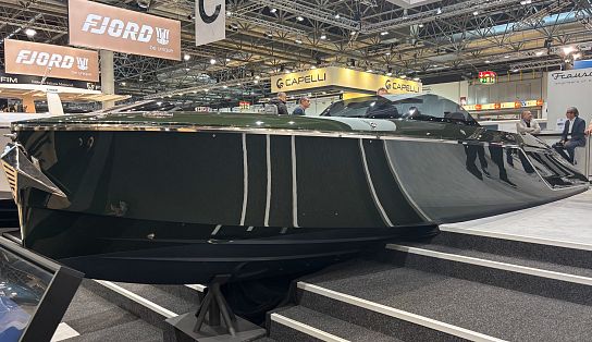 Frauscher x Porsche 850 Fantom 