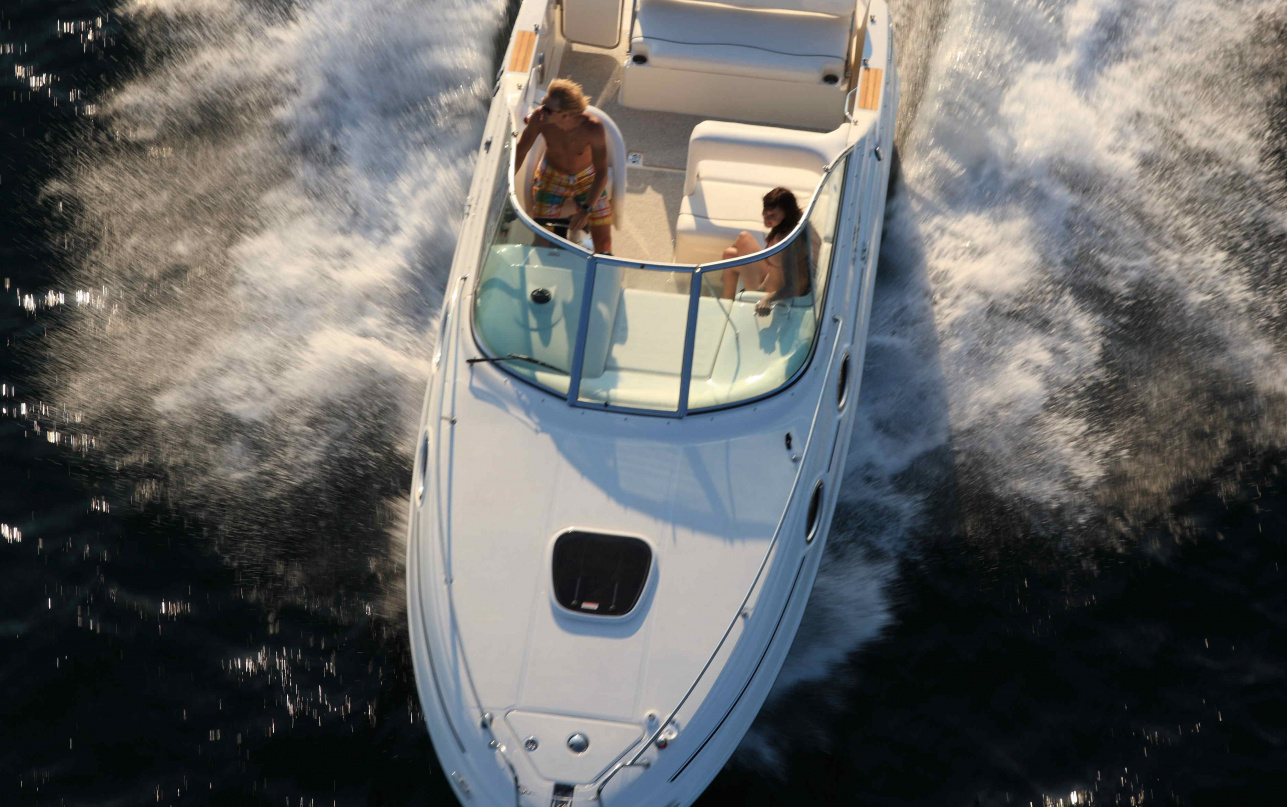 Катер Sea Ray Sundancer 255 фото 1.3