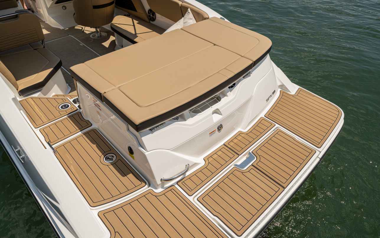 Катер Sea Ray 230 SPX/2525311 фото 1.9
