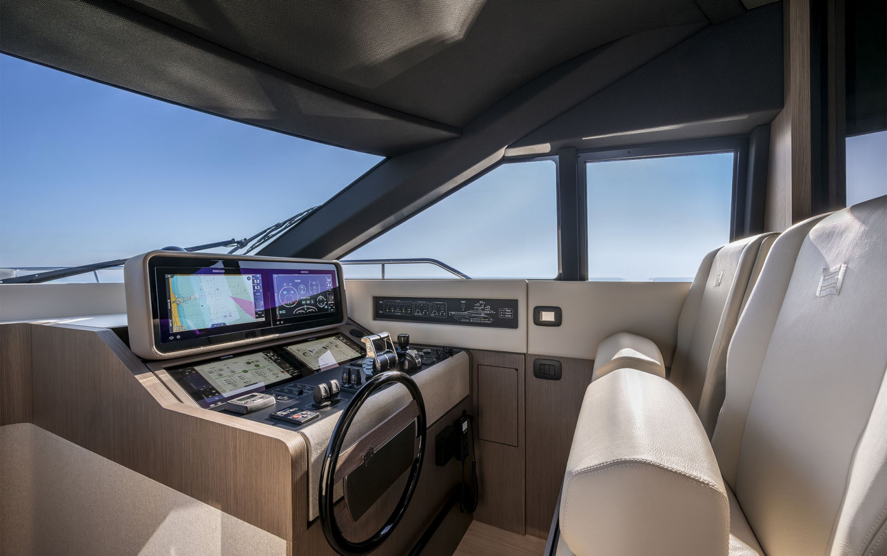 Яхта Ferretti Yachts 720 New фото 2.22