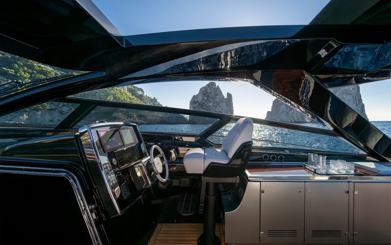 Яхта Riva 58' Capri фото 2.4