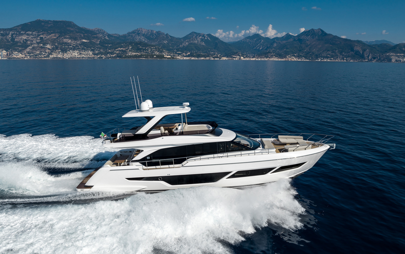 Яхта Ferretti Yachts 670 фото 1.2