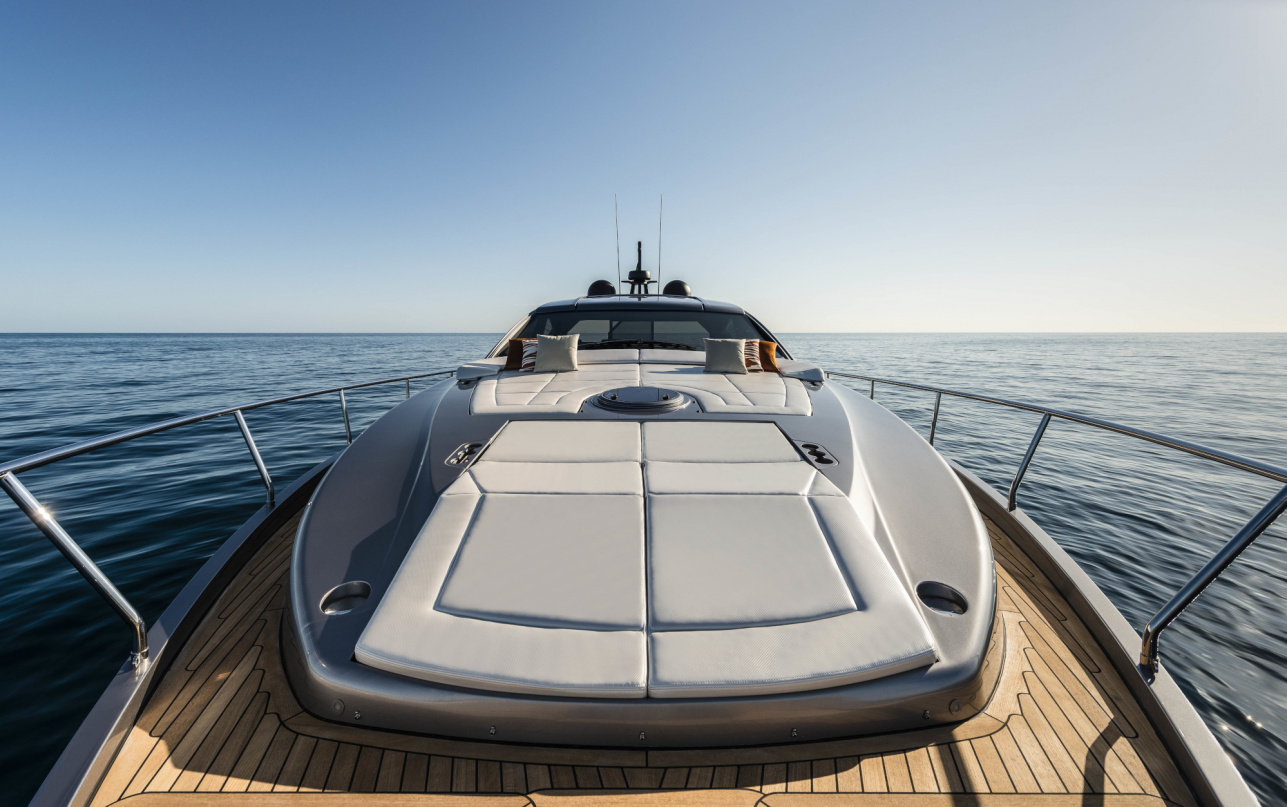 Яхта Pershing 7x фото 1.8
